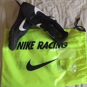 nike track shows